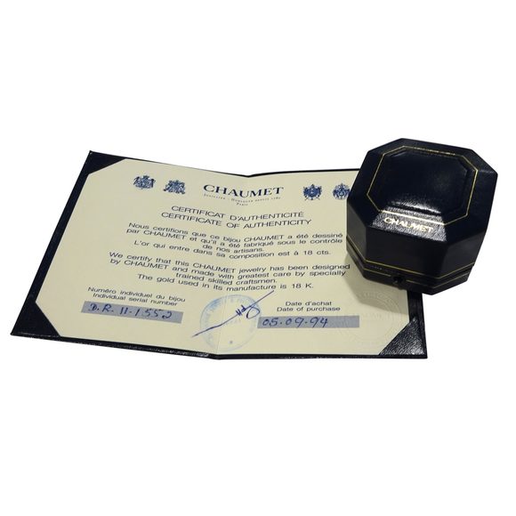 Chaumet Three Stone Sapphire, Emerald & Ruby Gemstone Ring in 18K Yellow Gold - Picture 5 of 5